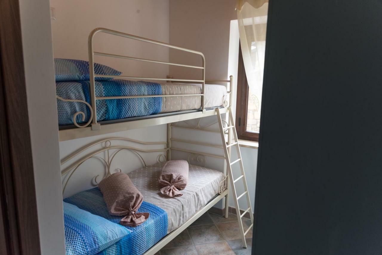 モンテコーリチェ Casa Brillocco Castellabateヴィラ エクステリア 写真