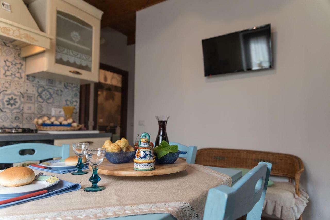 モンテコーリチェ Casa Brillocco Castellabateヴィラ エクステリア 写真